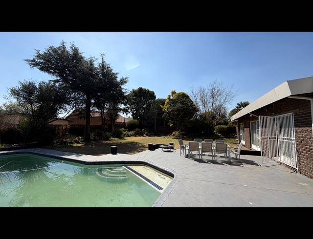 4 BEDROOM FREESTANDING FOR SALE IN FARRARMERE